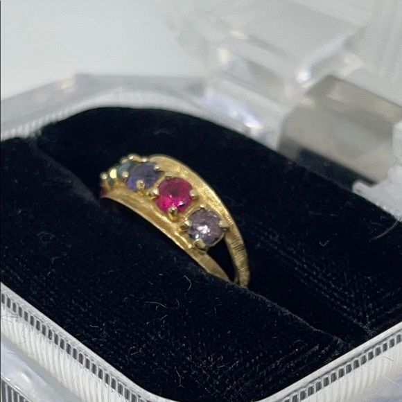 14K Gold Mother’s Ring w/ Synthetic Birth Stones - Picture 3 of 6